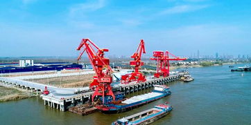 我國(guó)建成首個(gè)大盾構(gòu)基地配套碼頭，推動(dòng)重大裝備產(chǎn)業(yè)升級(jí)